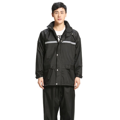 Reflective split raincoat and pants suit